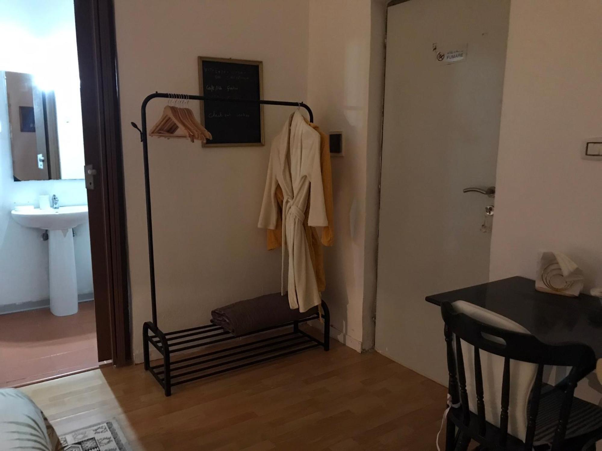 Tenuta Palladini 5 Chilometri Da Porto Cesario レヴェラーノ エクステリア 写真